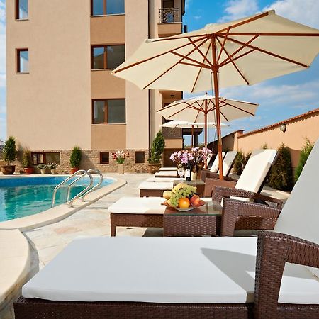 Stanny Court Aparthotel Nesebar Habitación foto