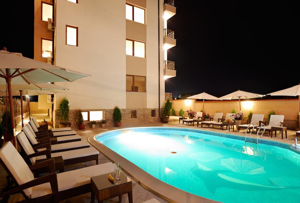 Stanny Court Aparthotel Nesebar Habitación foto