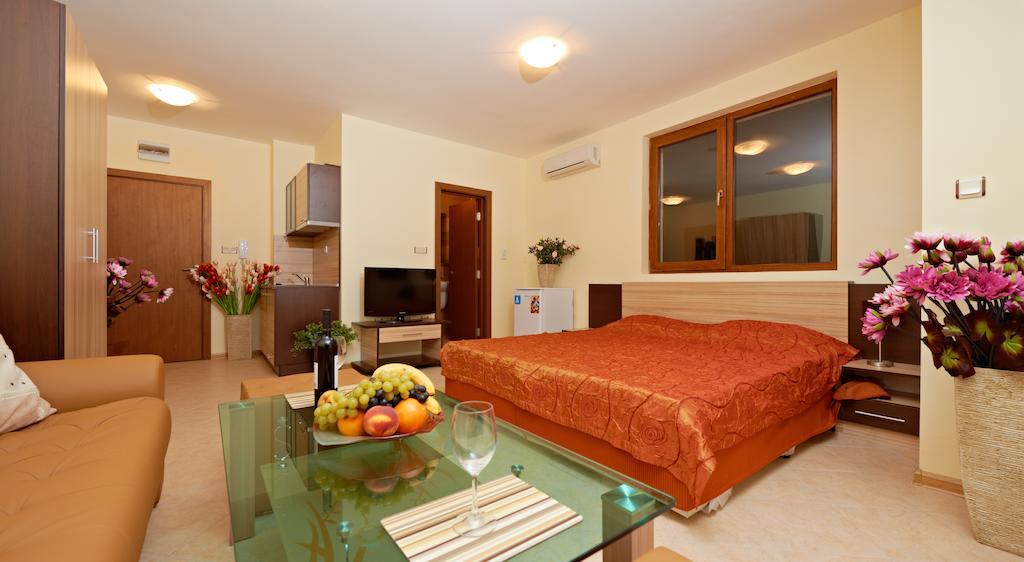 Stanny Court Aparthotel Nesebar Habitación foto