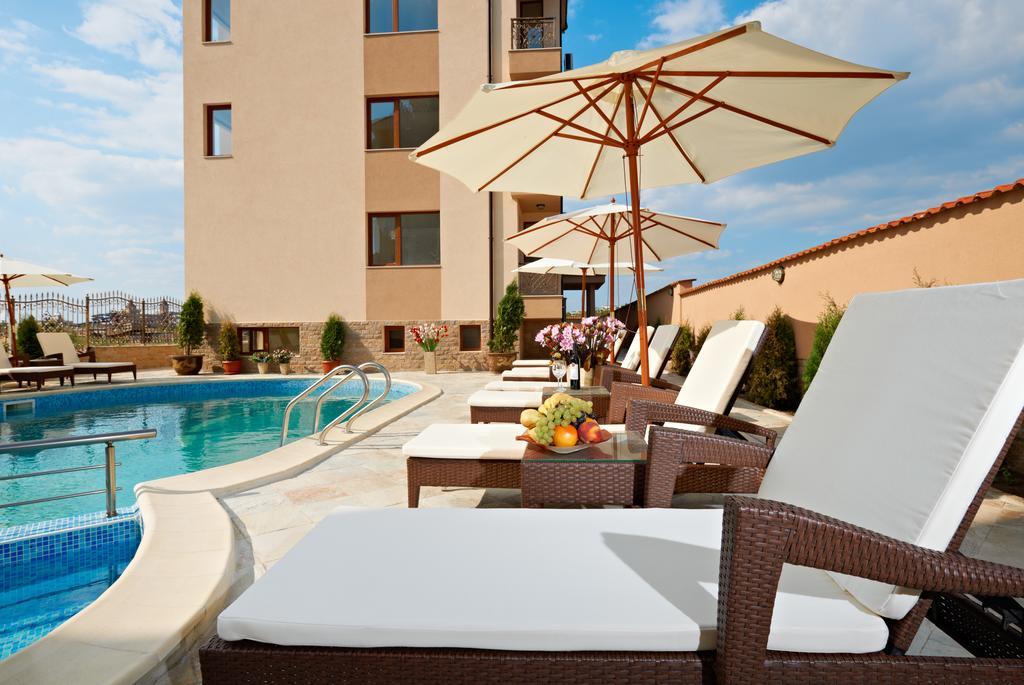 Stanny Court Aparthotel Nesebar Habitación foto