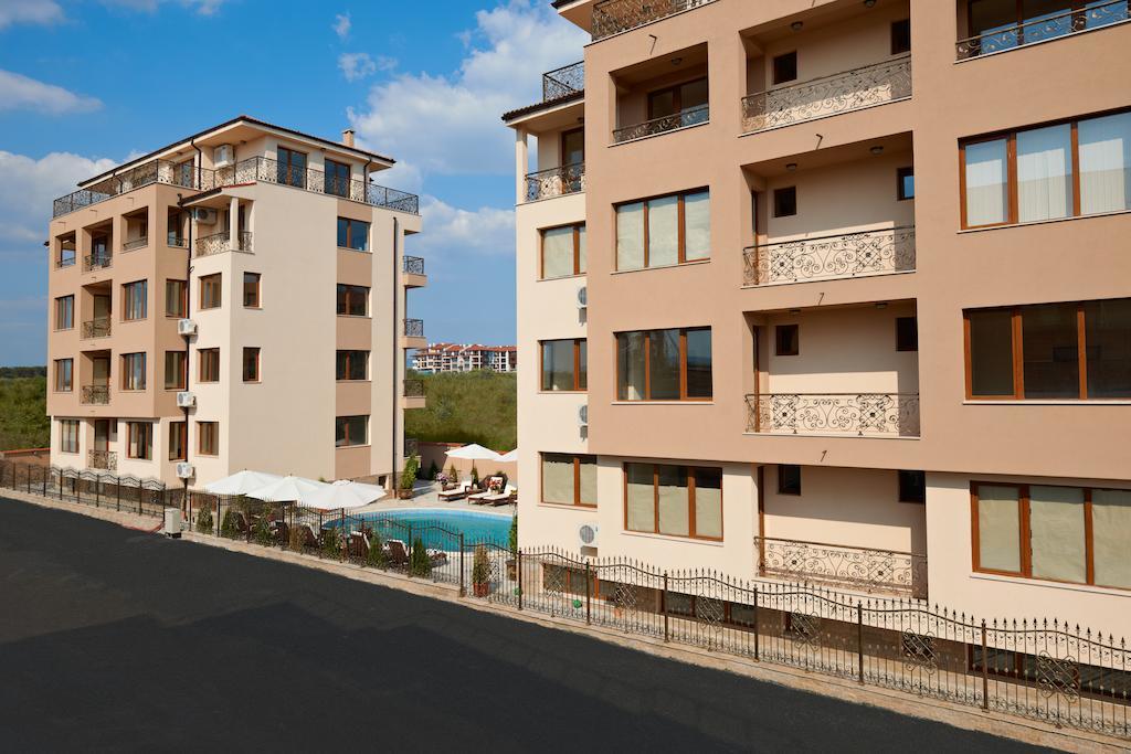 Stanny Court Aparthotel Nesebar Habitación foto