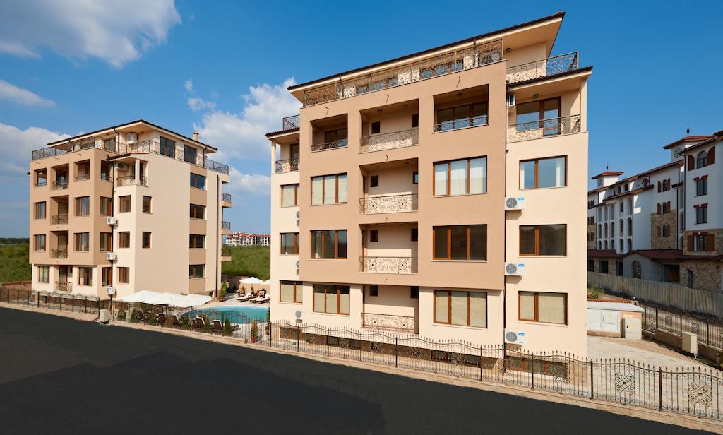 Stanny Court Aparthotel Nesebar Exterior foto