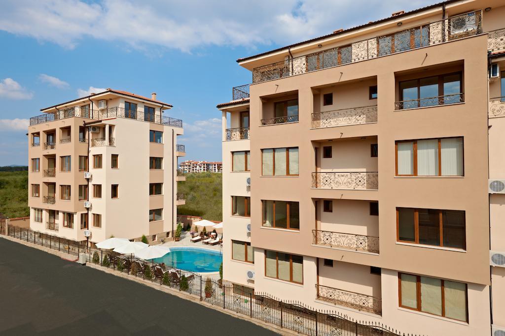 Stanny Court Aparthotel Nesebar Habitación foto